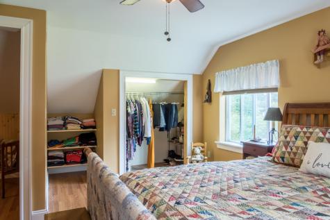 254 Pleasant Street Yarmouth ME 04096