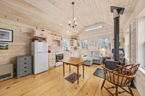 4 Boulder Cove Way Bremen ME 04551