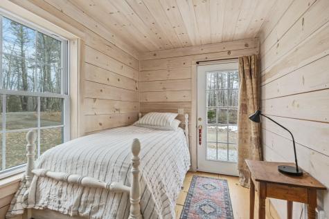 4 Boulder Cove Way Bremen ME 04551