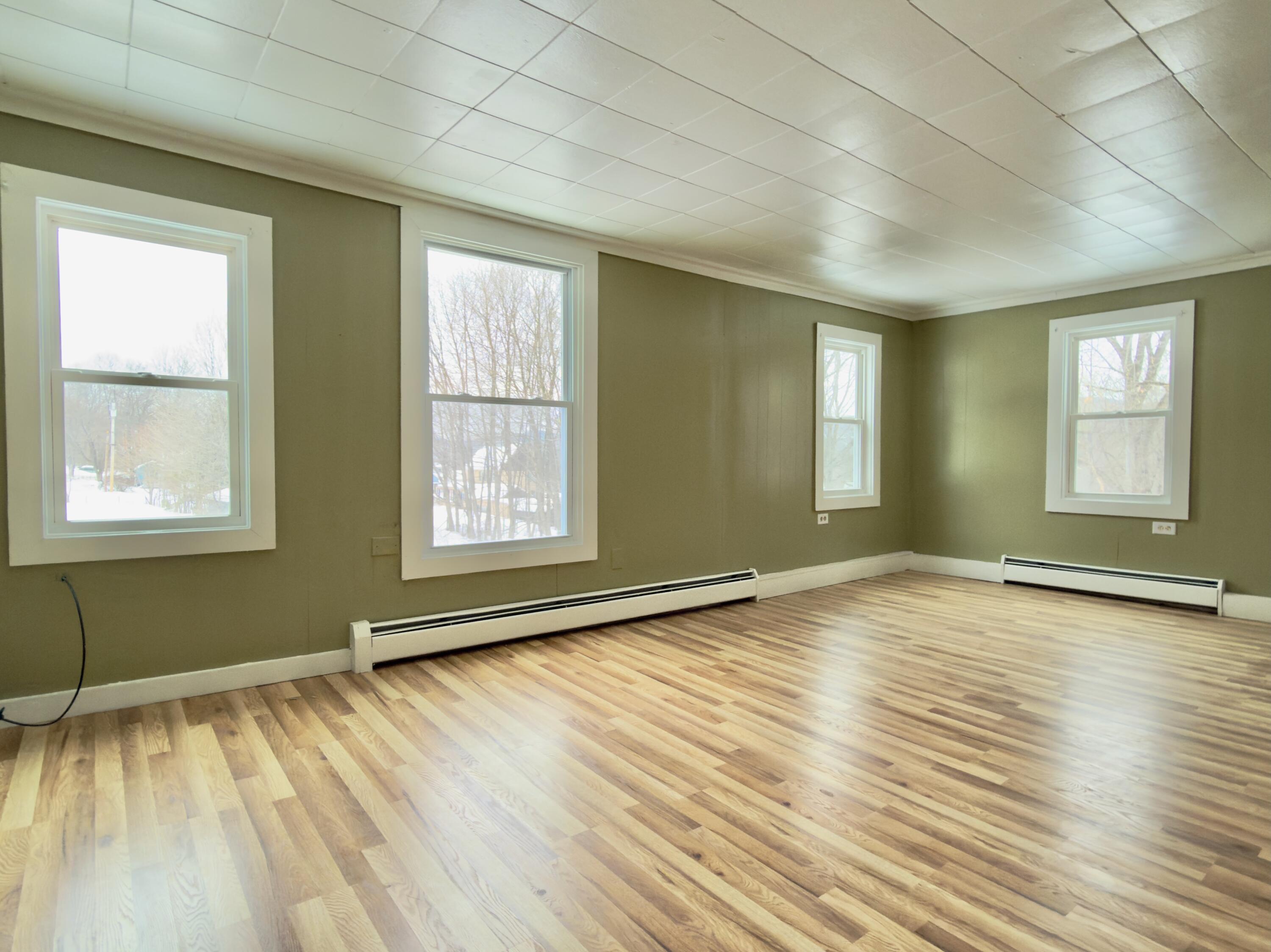 35 Chase Avenue Mexico ME 04257
