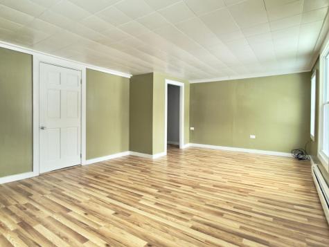 35 Chase Avenue Mexico ME 04257