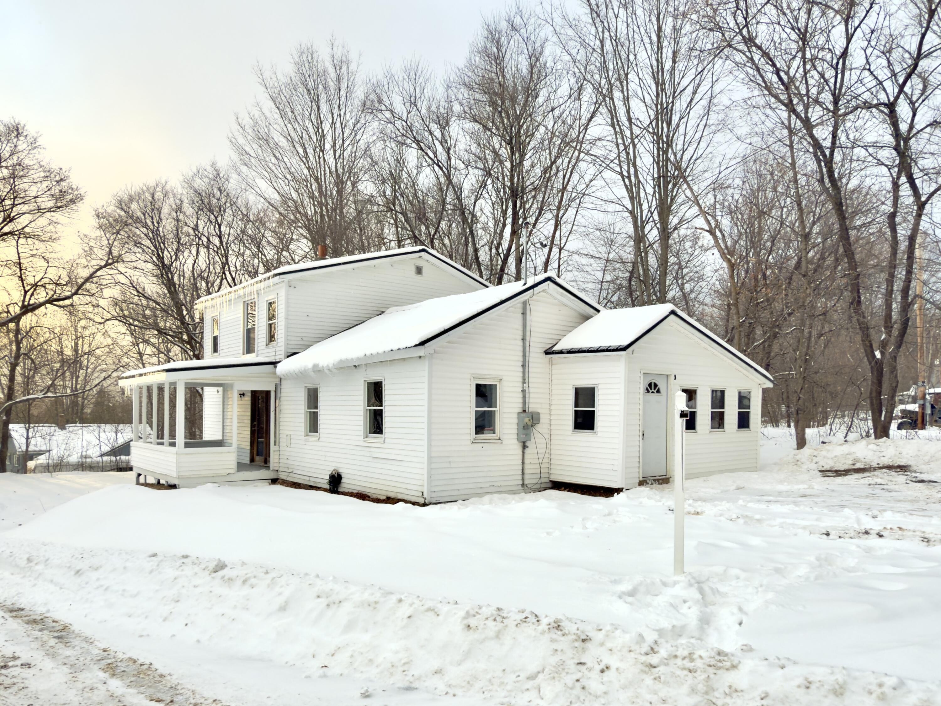 35 Chase Avenue Mexico ME 04257