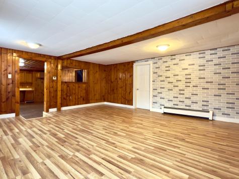 35 Chase Avenue Mexico ME 04257