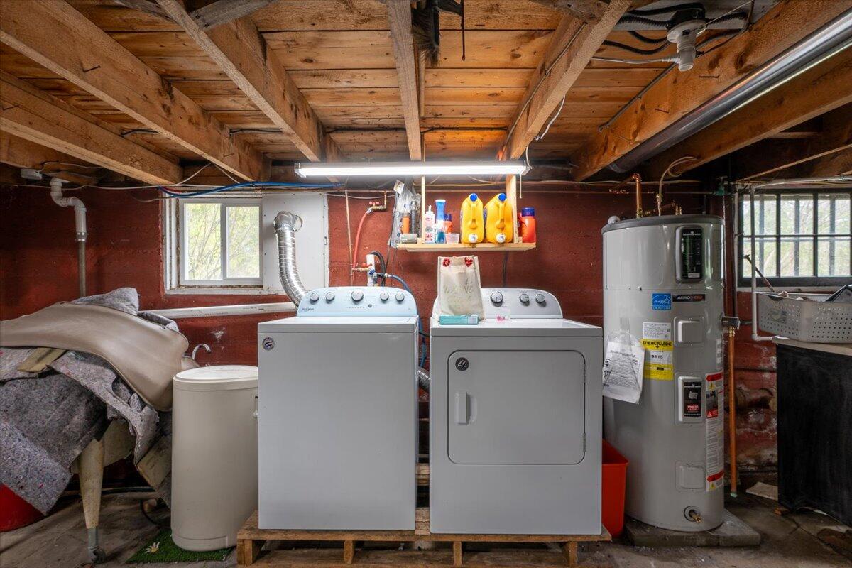 127 Harbor Road Friendship ME 04547