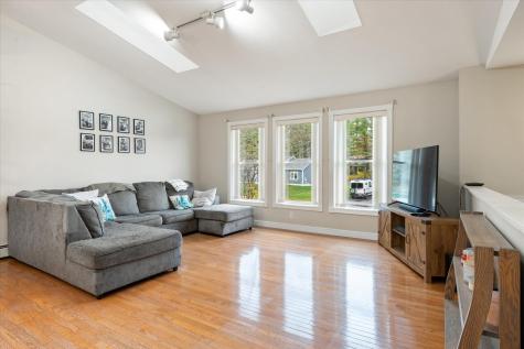 17 Allison Park Brewer ME 04412