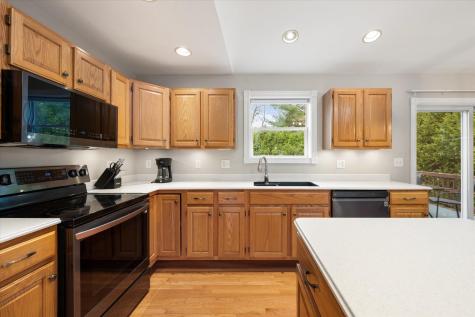 17 Allison Park Brewer ME 04412