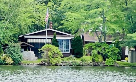 10 Brookside Lane Mercer ME 04957