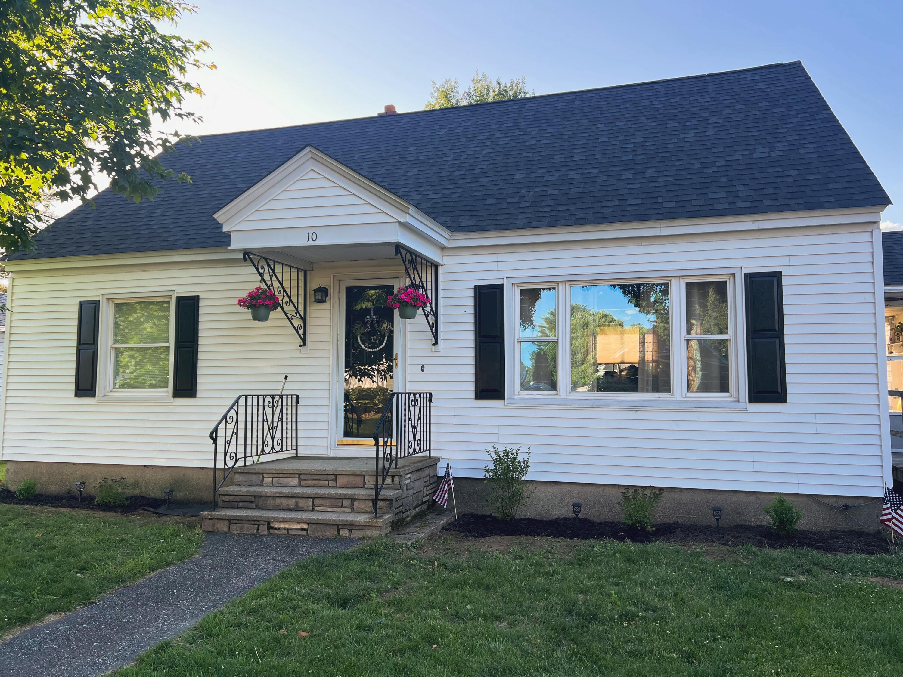 10 Deforge Street Lewiston ME 04240