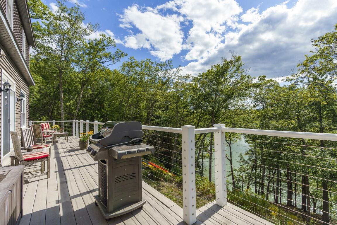 29 Wiscasset Road Boothbay ME 04537