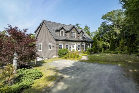 29 Wiscasset Road Boothbay ME 04537