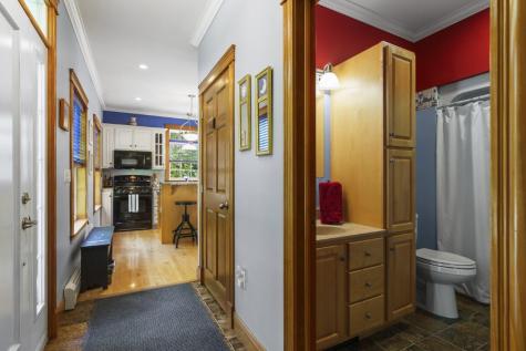 29 Wiscasset Road Boothbay ME 04537