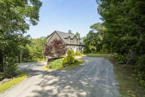 29 Wiscasset Road Boothbay ME 04537