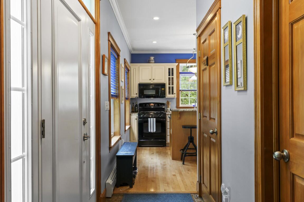 29 Wiscasset Road Boothbay ME 04537