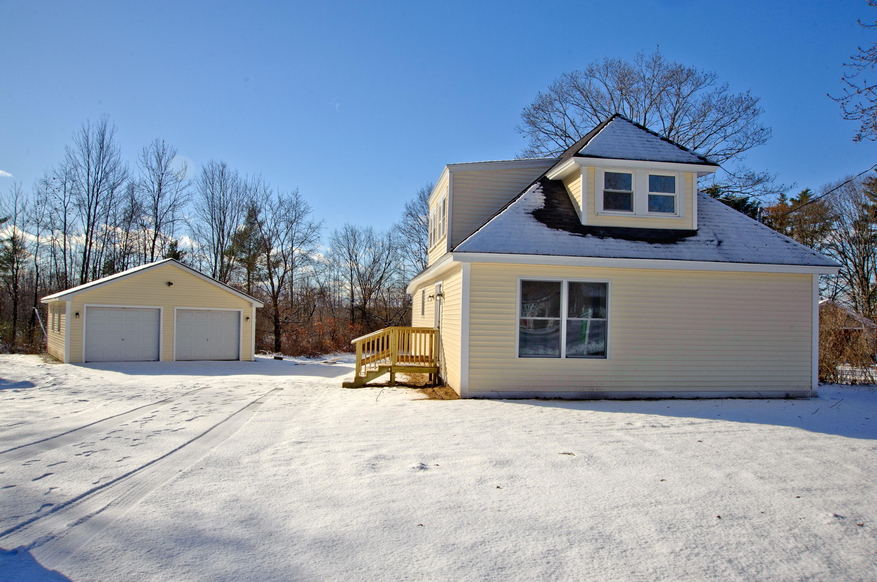 24 Constellation Drive Auburn ME 04210