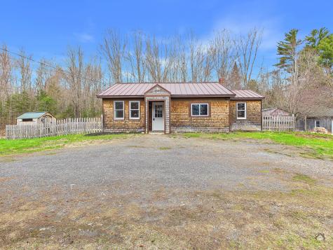 1818 Bangor Road Clinton ME 04927