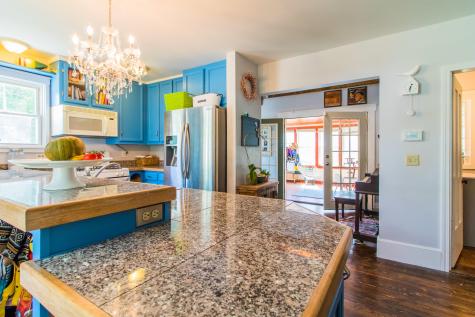 152 Oak Hill Road Auburn ME 04210