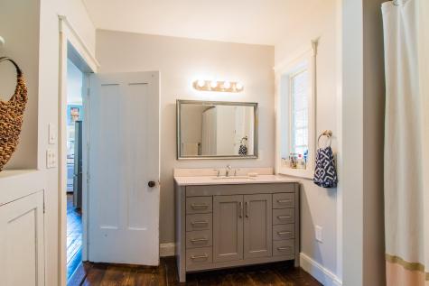 152 Oak Hill Road Auburn ME 04210