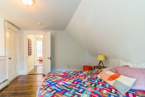 152 Oak Hill Road Auburn ME 04210