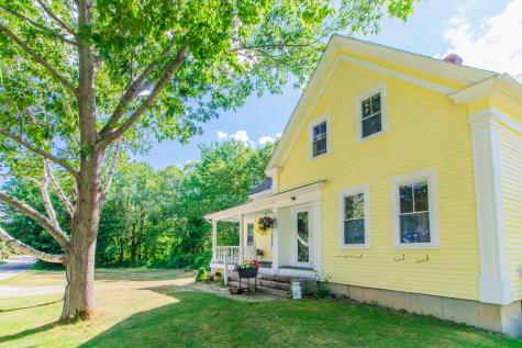 152 Oak Hill Road Auburn ME 04210