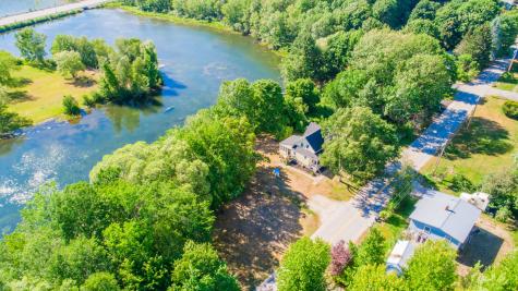 152 Oak Hill Road Auburn ME 04210