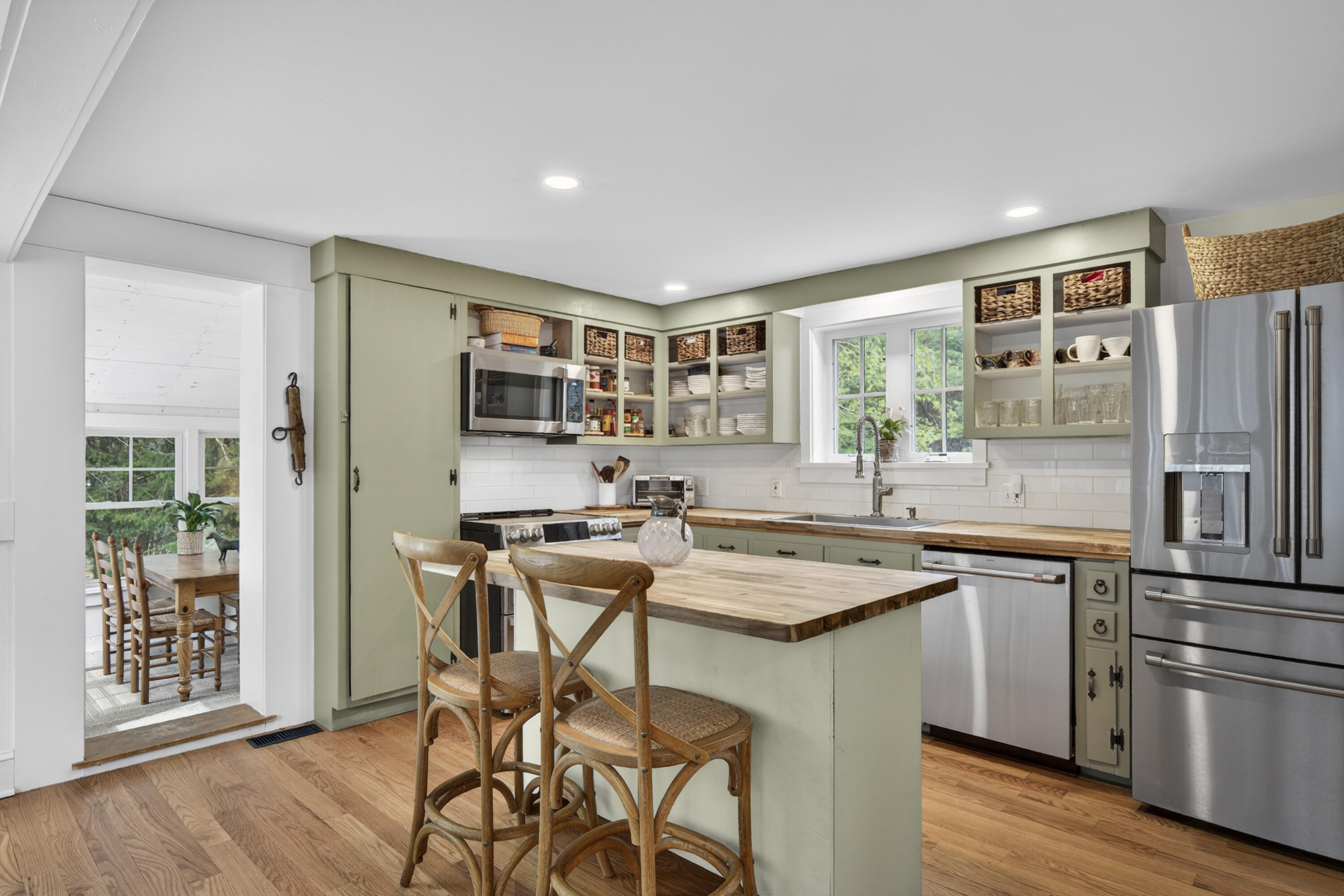 38 Thurlow Road Lincolnville ME 04849