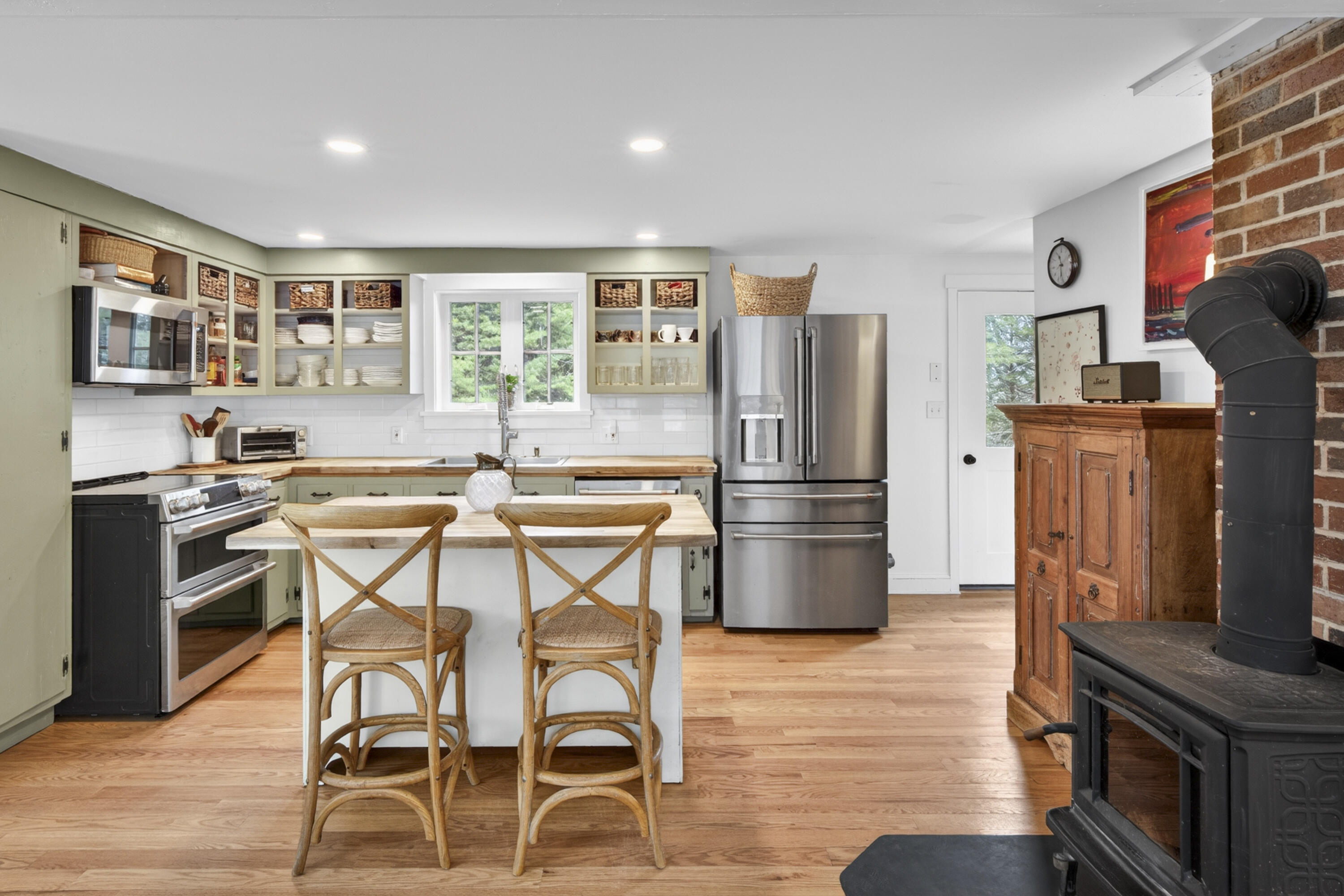 38 Thurlow Road Lincolnville ME 04849