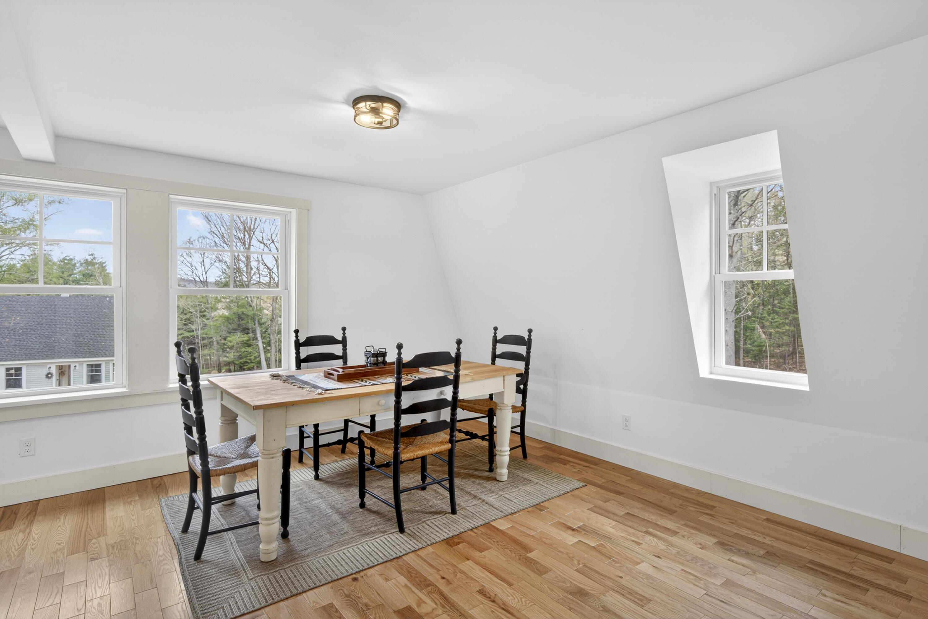 38 Thurlow Road Lincolnville ME 04849