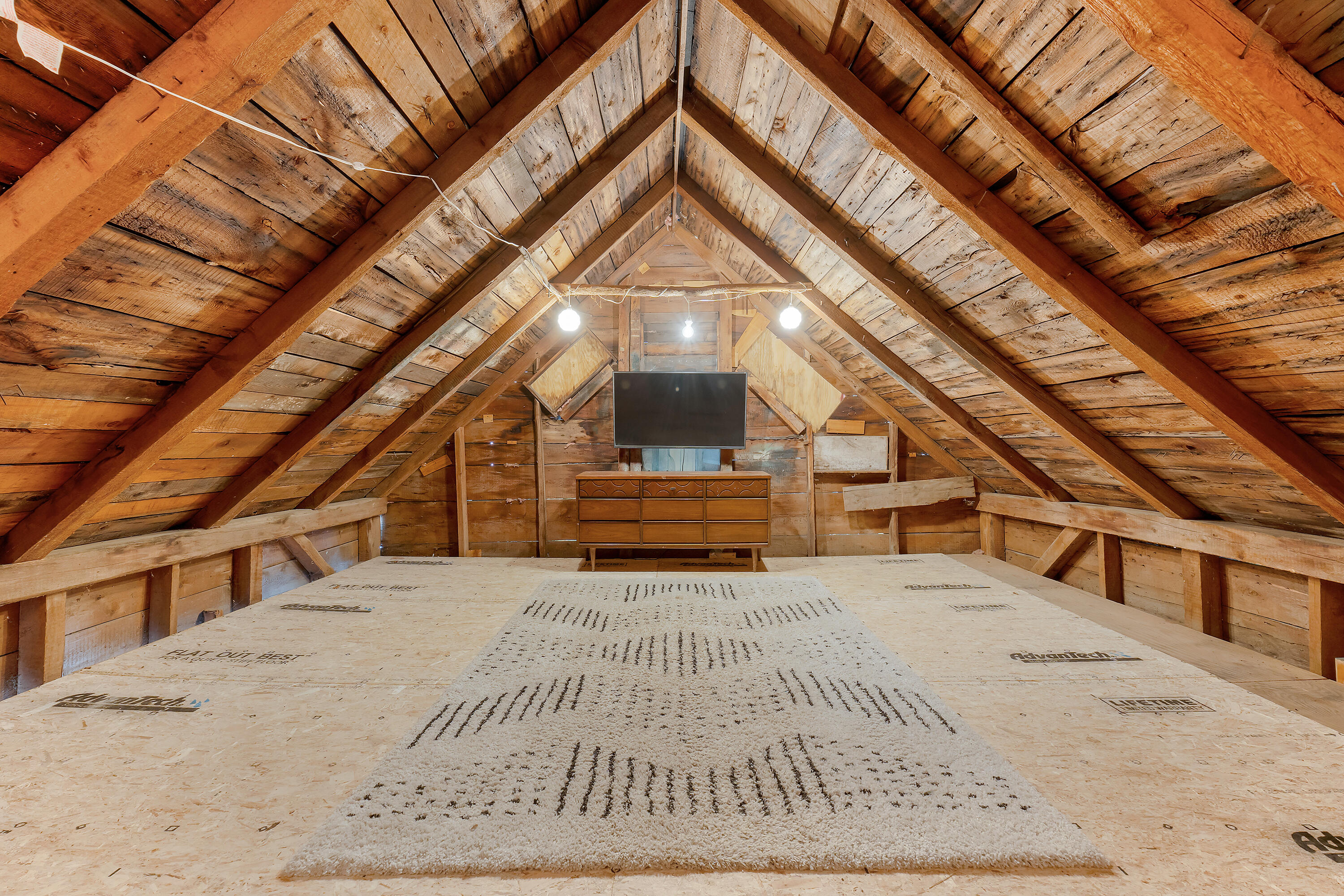 170 New England Road Searsmont ME 04973