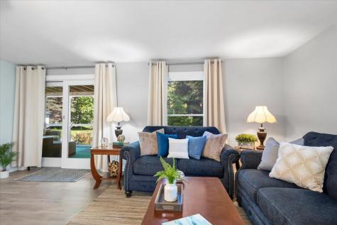 42 Loring Avenue Auburn ME 04210