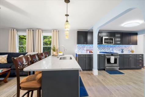 42 Loring Avenue Auburn ME 04210
