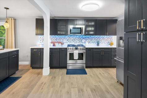 42 Loring Avenue Auburn ME 04210