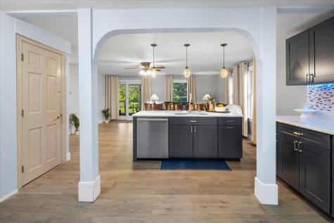 42 Loring Avenue Auburn ME 04210