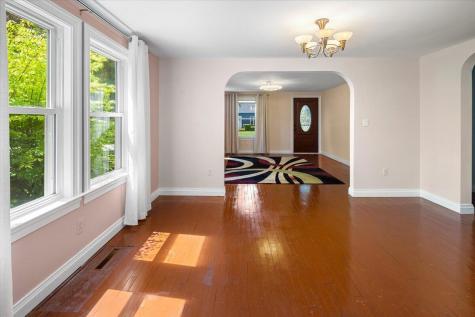 42 Loring Avenue Auburn ME 04210