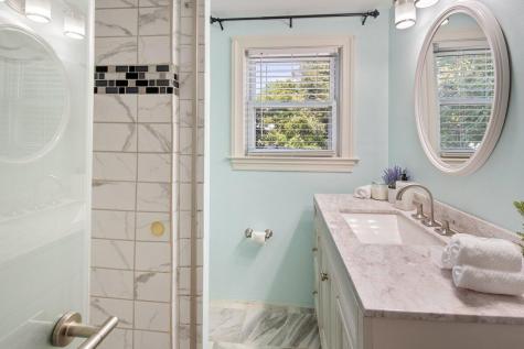 42 Loring Avenue Auburn ME 04210