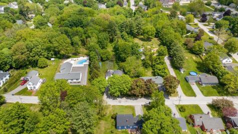 42 Loring Avenue Auburn ME 04210