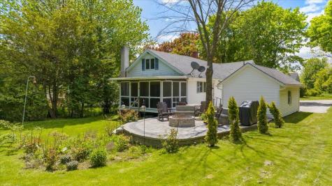 42 Loring Avenue Auburn ME 04210