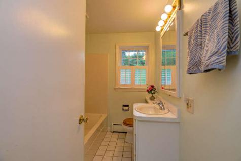 16 Birchwood Avenue Yarmouth ME 04096