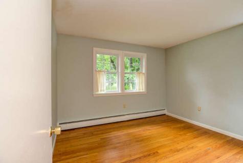 16 Birchwood Avenue Yarmouth ME 04096