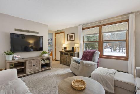 33 Sedgewood Drive Kennebunk ME 04043