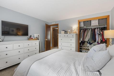 33 Sedgewood Drive Kennebunk ME 04043