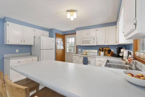 33 Sedgewood Drive Kennebunk ME 04043