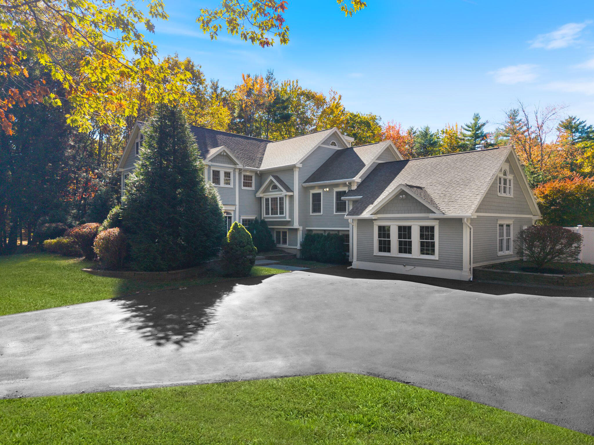 31 Old Blue Point Road Scarborough ME 04074