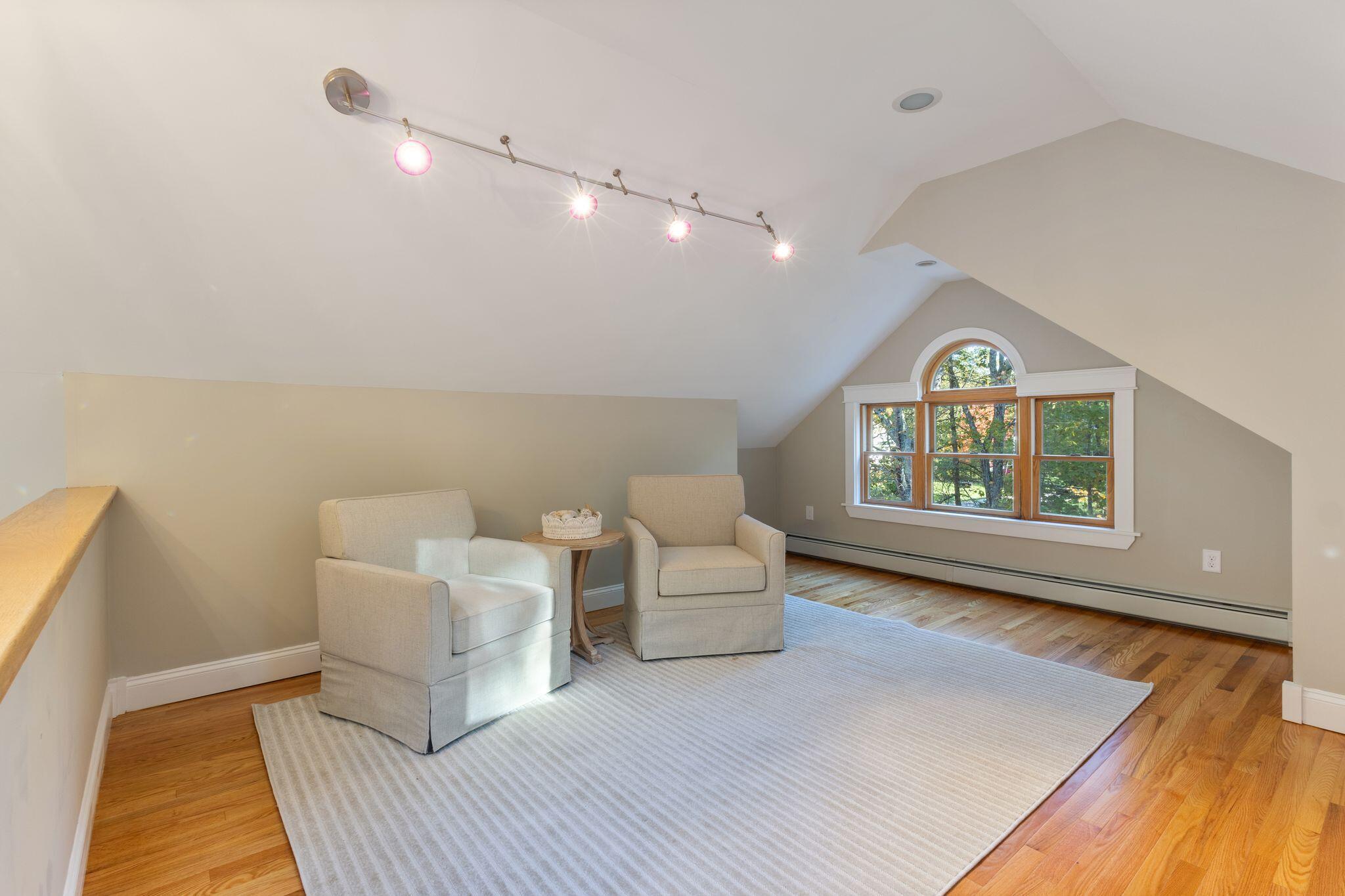 31 Old Blue Point Road Scarborough ME 04074