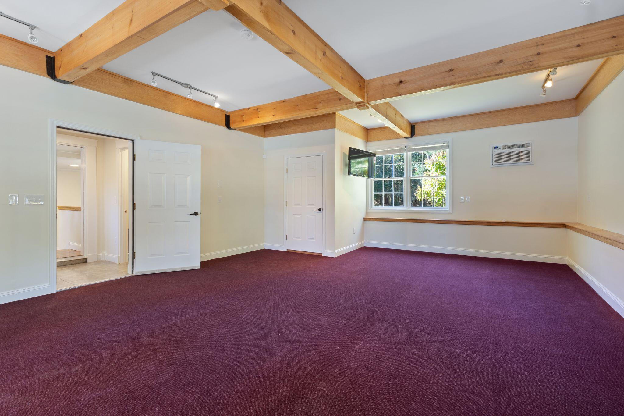 31 Old Blue Point Road Scarborough ME 04074