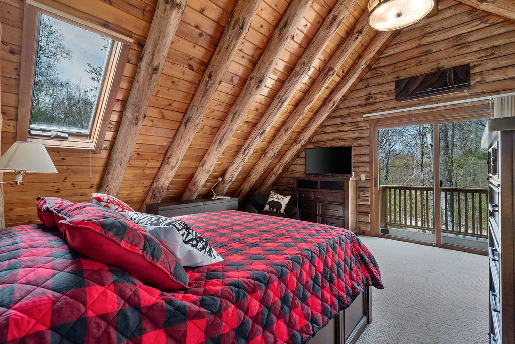 22 Birchwood Lane Poland ME 04274