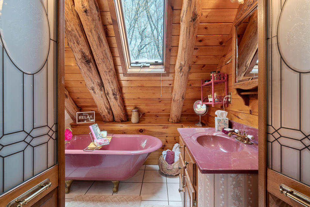 22 Birchwood Lane Poland ME 04274