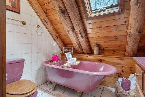22 Birchwood Lane Poland ME 04274