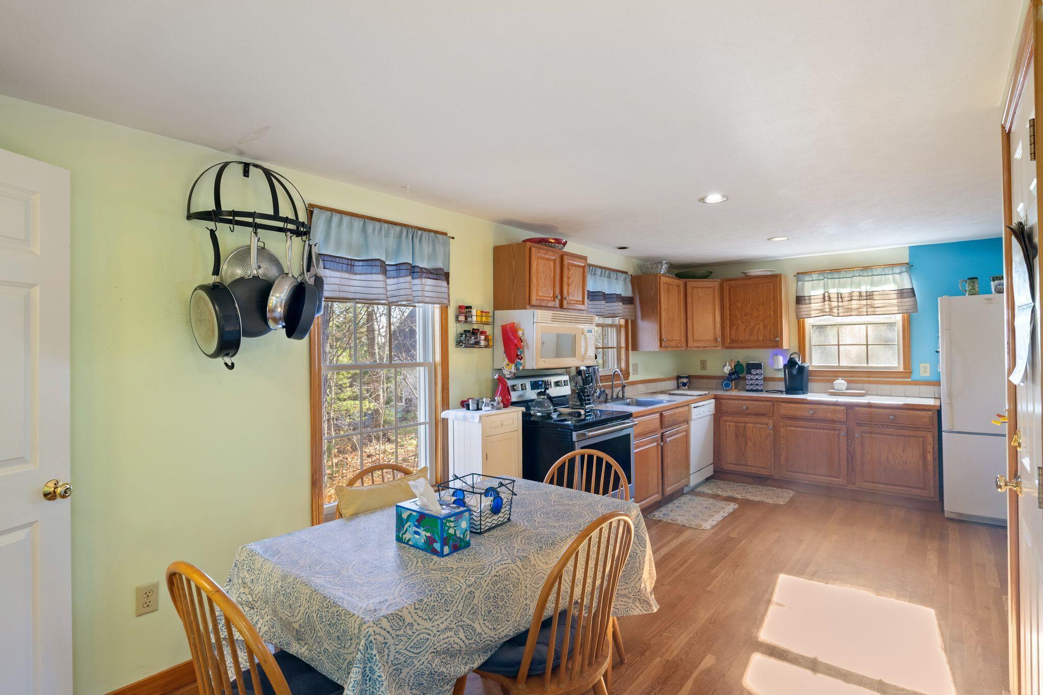 16 Passaic Road York ME 03902