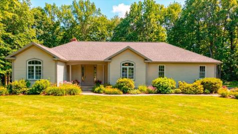 63 Maple Ridge Drive Winthrop ME 04364