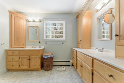 63 Maple Ridge Drive Winthrop ME 04364